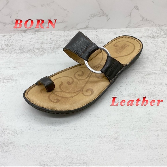 Born Shoes - BORN- Black Leather toe ring sandal 8